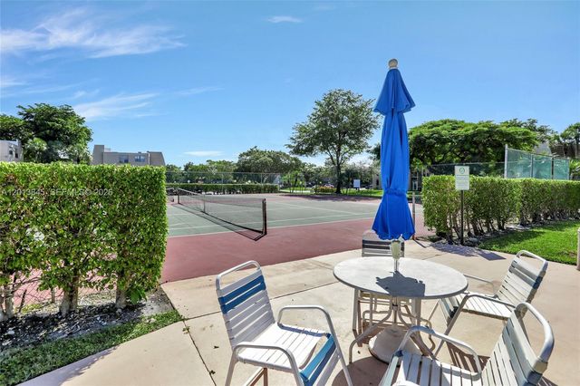 9090 Lime Bay Boulevard 203, Tamarac, FL 33321