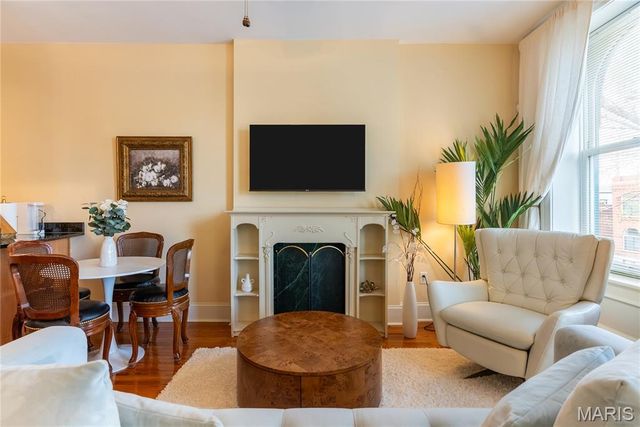 4322 Gibson Avenue, St Louis, MO 63110
