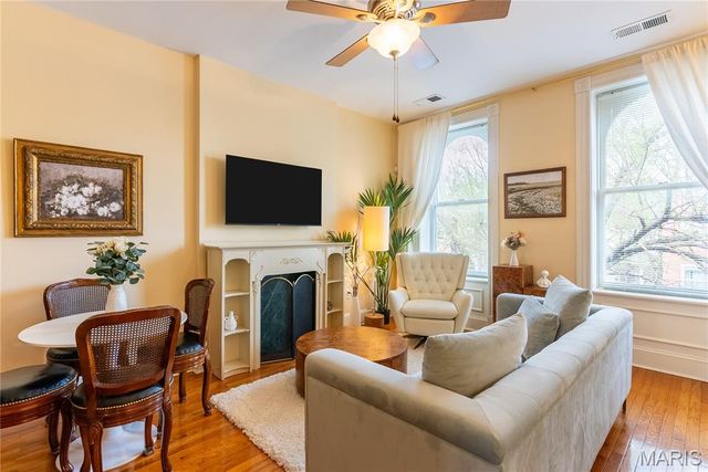 4322 Gibson Avenue, St Louis, MO 63110