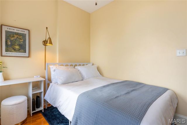 4322 Gibson Avenue, St Louis, MO 63110