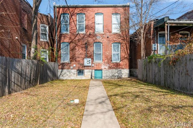 4322 Gibson Avenue, St Louis, MO 63110