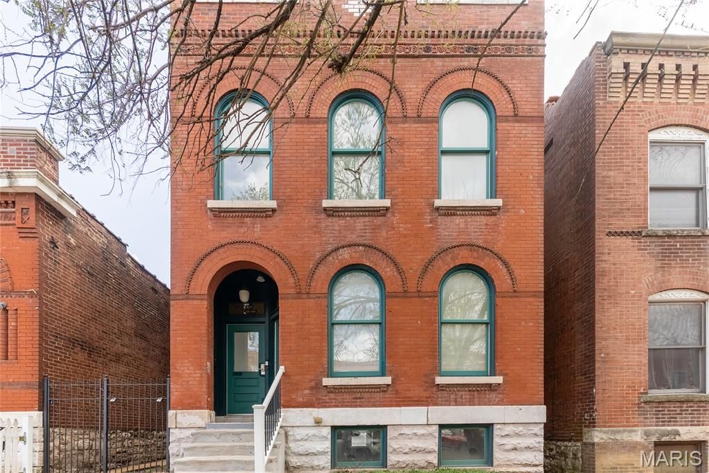 4322 Gibson Avenue, St Louis, MO 63110