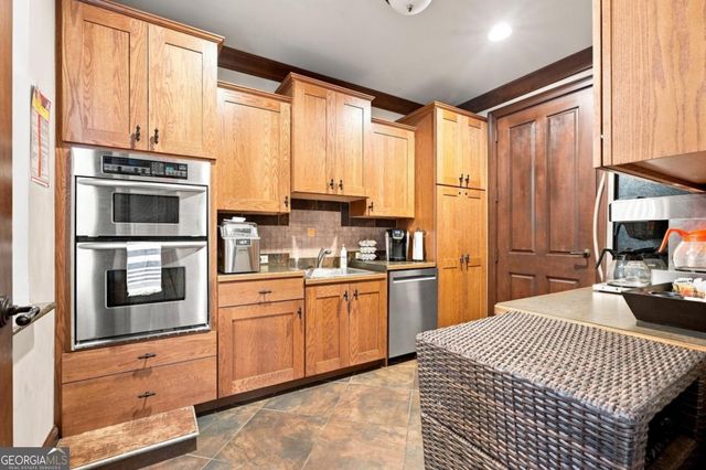 1604 Falcon Court, Locust Grove, GA 30248
