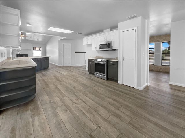 510 MARGARITA AVENUE, North Port, FL 34287