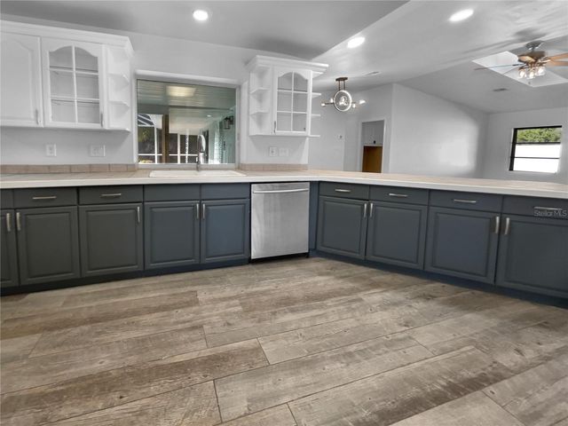 510 MARGARITA AVENUE, North Port, FL 34287