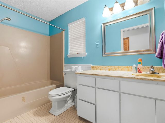 217 Colt Drive, Gainesville, TX 76240
