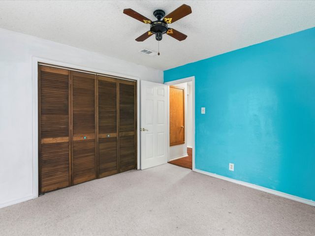 217 Colt Drive, Gainesville, TX 76240