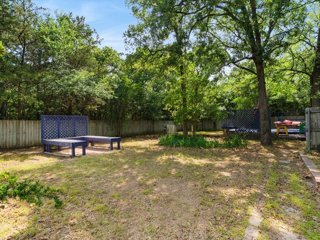 217 Colt Drive, Gainesville, TX 76240