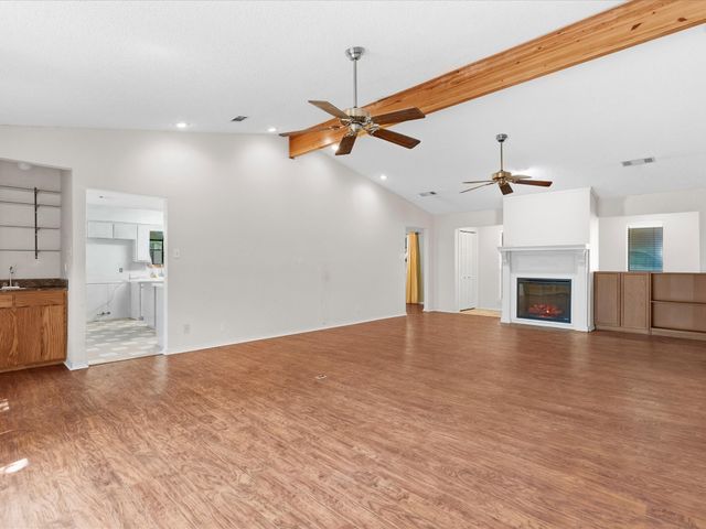 217 Colt Drive, Gainesville, TX 76240