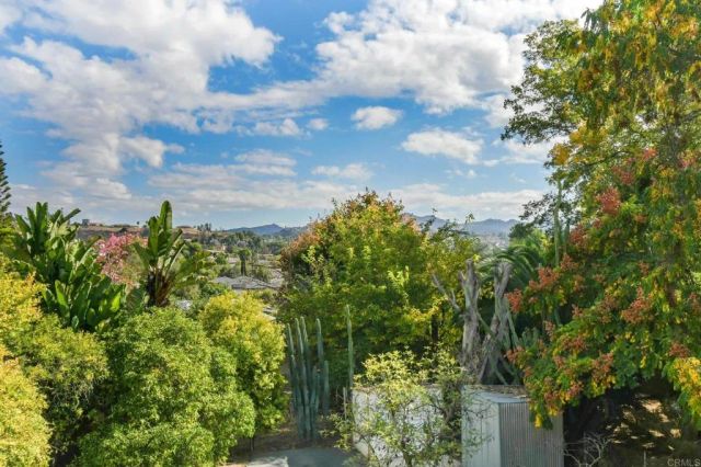 8475 Golden Ridge Road, Lakeside, CA 92040