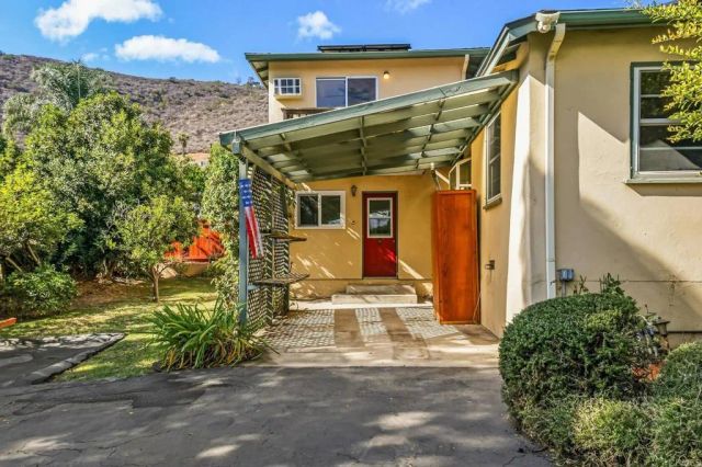 8475 Golden Ridge Road, Lakeside, CA 92040