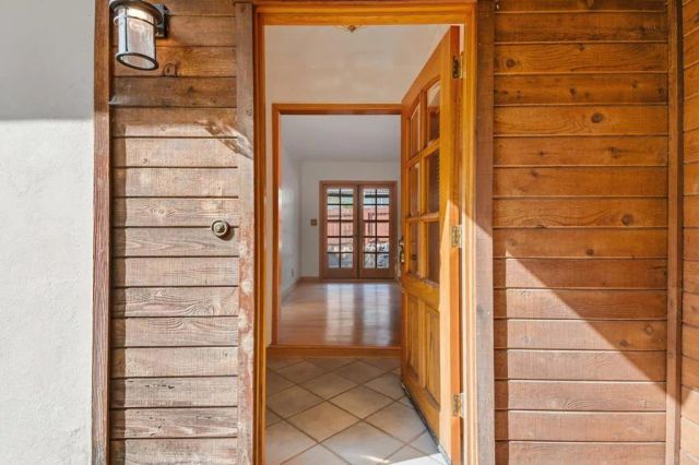 8475 Golden Ridge Road, Lakeside, CA 92040