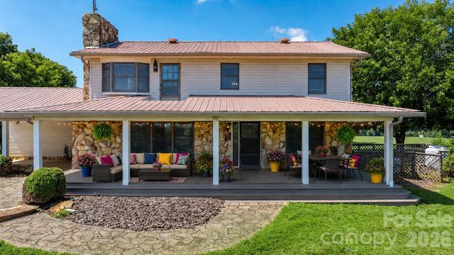 6350 Roscoe Road, Denton, NC 27239