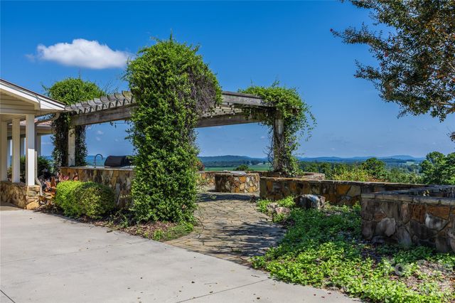 6350 Roscoe Road, Denton, NC 27239