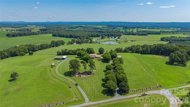 6350 Roscoe Road, Denton, NC 27239