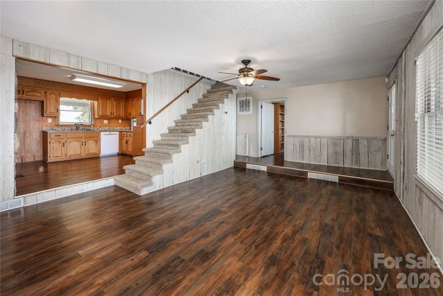 6350 Roscoe Road, Denton, NC 27239
