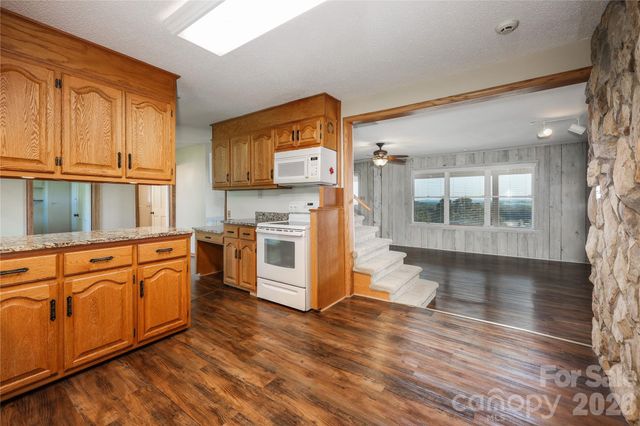 6350 Roscoe Road, Denton, NC 27239
