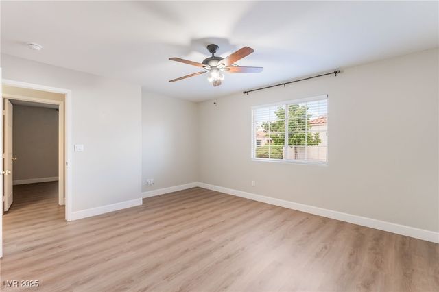 5401 Geneive Lane 101, Las Vegas, NV 89108