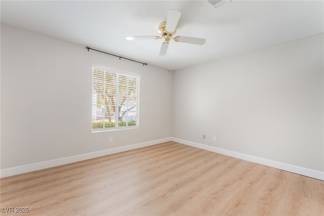 5401 Geneive Lane 101, Las Vegas, NV 89108