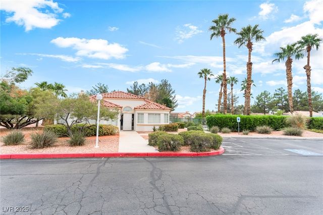 5401 Geneive Lane 101, Las Vegas, NV 89108