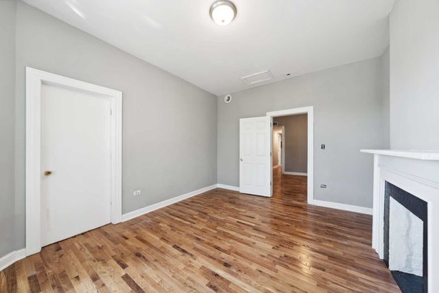 3322 W Congress Parkway, Chicago, IL 60624