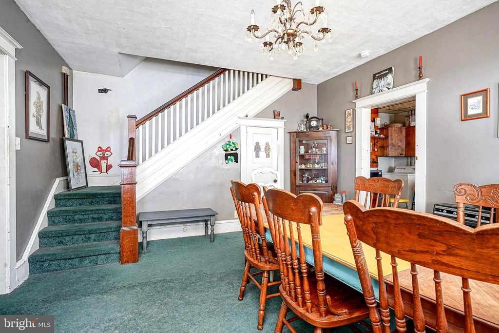 76 CHESTNUT ST, Elmer, NJ 08318