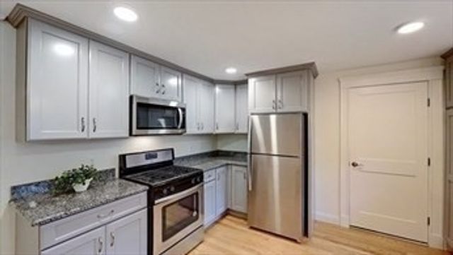 53 Vine Street 53, Lexington, MA 02420