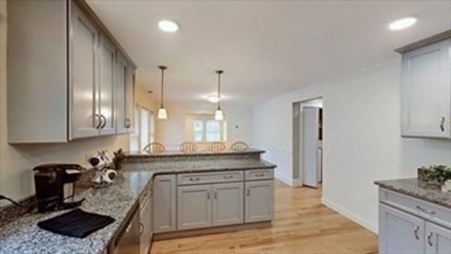 53 Vine Street 53, Lexington, MA 02420