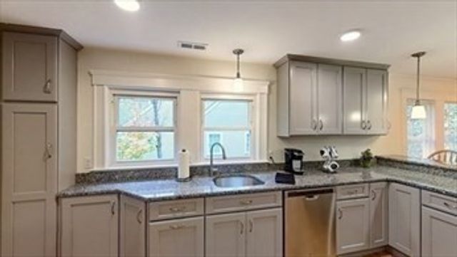 53 Vine Street 53, Lexington, MA 02420