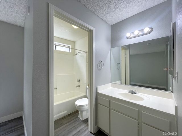 1130 Newport Avenue 202, Long Beach, CA 90804