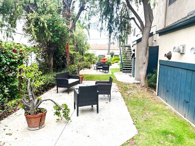 1130 Newport Avenue 202, Long Beach, CA 90804