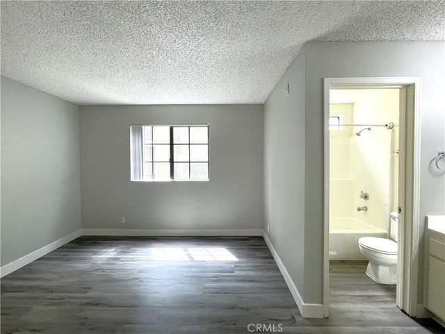 1130 Newport Avenue 202, Long Beach, CA 90804