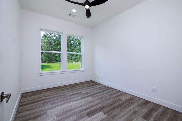 68 Fairway Drive, Trinity, TX 75862