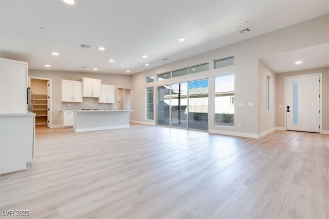 1030 Soaring Sage Avenue, Las Vegas, NV 89138