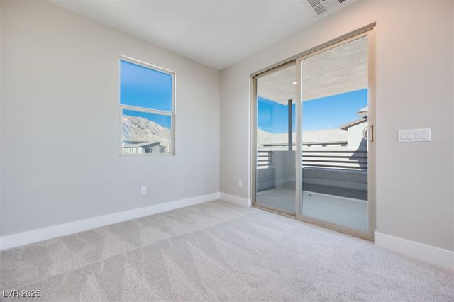 1030 Soaring Sage Avenue, Las Vegas, NV 89138