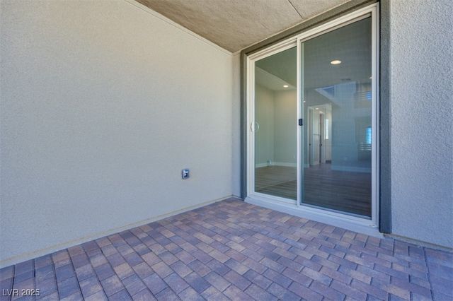 1030 Soaring Sage Avenue, Las Vegas, NV 89138