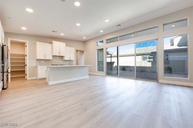 1030 Soaring Sage Avenue, Las Vegas, NV 89138