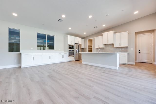 1030 Soaring Sage Avenue, Las Vegas, NV 89138