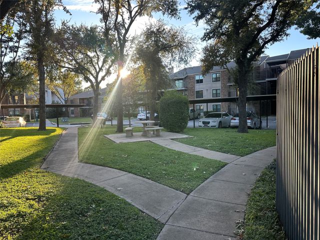 8109 Skillman Street 2007, Dallas, TX 75231