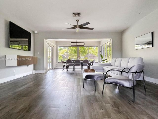3390 SW 21st Street, Fort Lauderdale, FL 33312