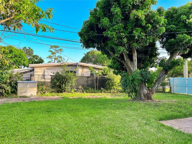 3390 SW 21st Street, Fort Lauderdale, FL 33312
