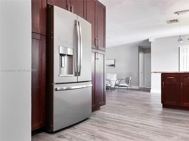 3390 SW 21st Street, Fort Lauderdale, FL 33312