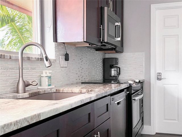 3390 SW 21st Street, Fort Lauderdale, FL 33312