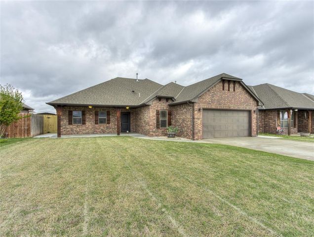 20647 Frontier Avenue, Harrah, OK 73045