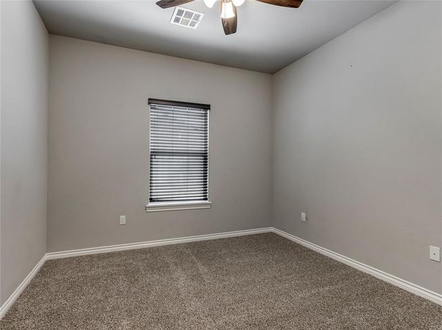 20647 Frontier Avenue, Harrah, OK 73045