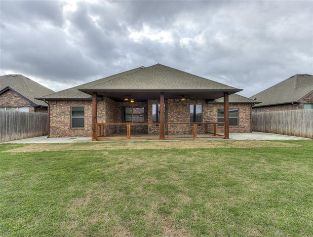 20647 Frontier Avenue, Harrah, OK 73045