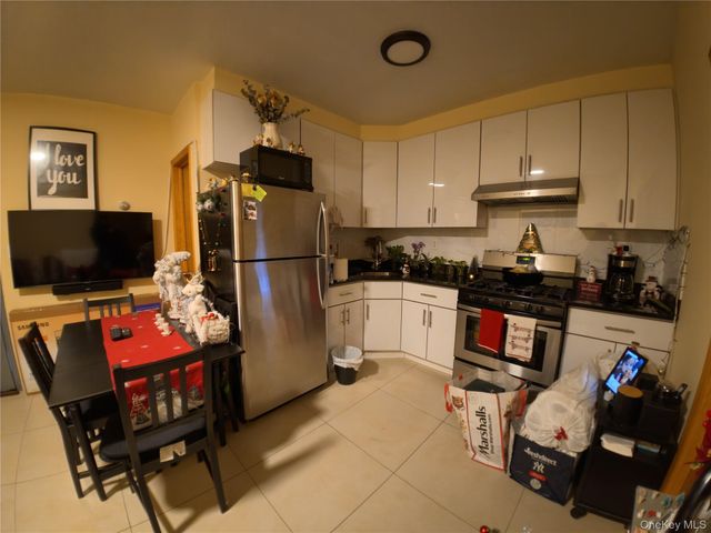 10418 Jamaica Avenue, Richmond Hill, NY 11418