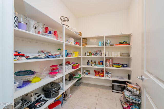 9467 N Sunstone Moon Place, Tucson, AZ 85742