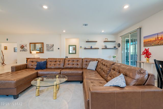 9467 N Sunstone Moon Place, Tucson, AZ 85742