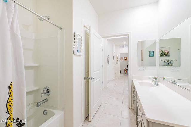 9467 N Sunstone Moon Place, Tucson, AZ 85742